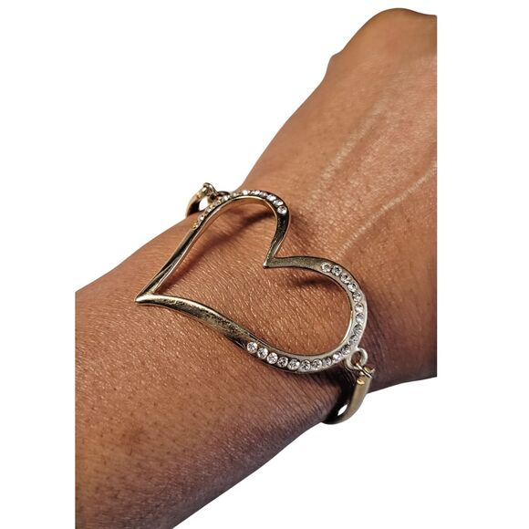 Gold-plated Heart and Rhinestone Bracelet 4 in Length With Toggle Clasp Closure - Picture 1 of 4